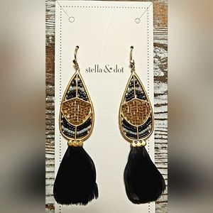 STELLA AND DOT Wisten Feather Earrings